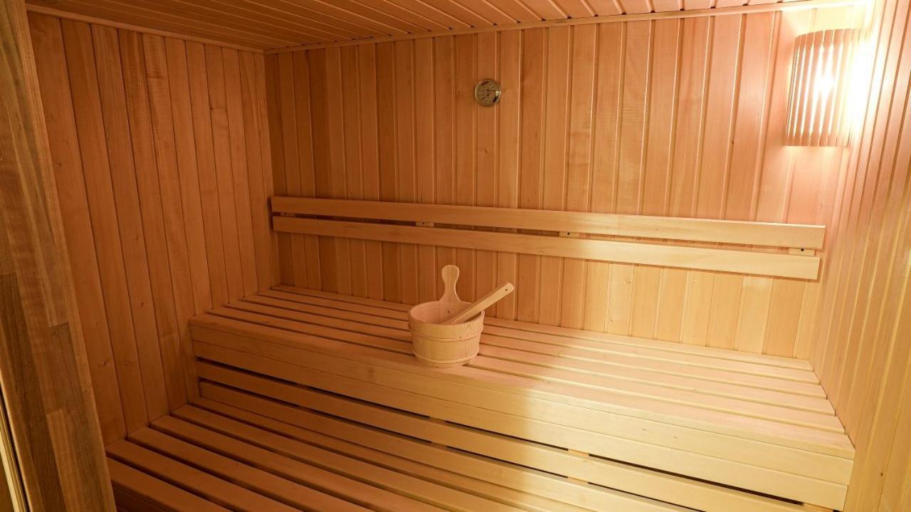 Отель Complex Turistic Codru Selistea Экстерьер фото